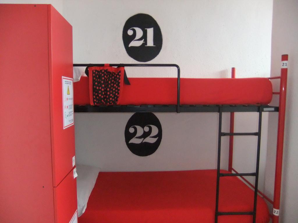 Bilbao Akelarre Hostel Zimmer foto